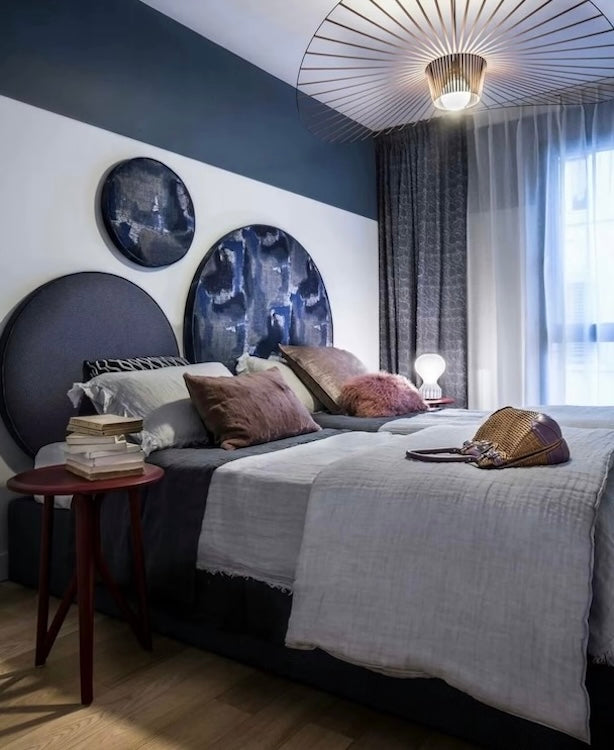 Veora – Sculptural Pendant Light with Flowing Form...