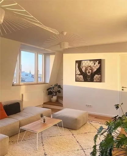 Veora – Sculptural Pendant Light with Flowing Form...