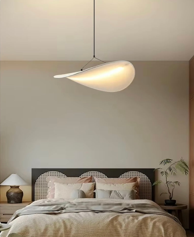 Aeria – Contemporary Pendant Light with Fluid Grace