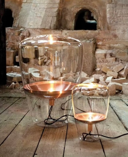 Crisea – Glass Table Lamp with Subtle Resonance