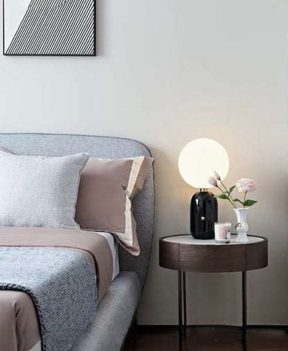 Nera & Soléa – Sculptural Table Lamps Balancing Light and Shadow