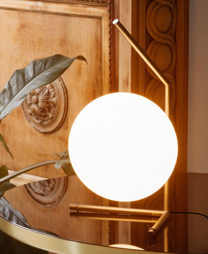 Elyor – Sculptural LED Lamp of Lunar Grace