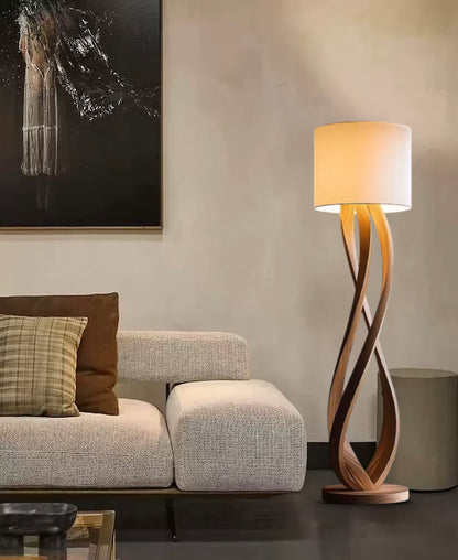 Elyra – Wooden Floor Lamp with Sculptural Flow