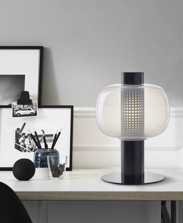 Caly – Sculptural Glass Table Lamp