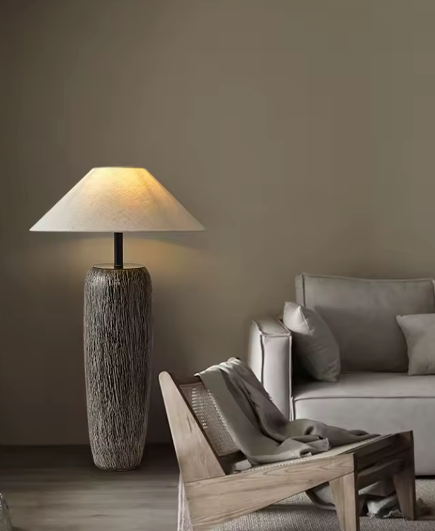 Teora – Ceramic Floor Lamp of Earth and Warm Serenity